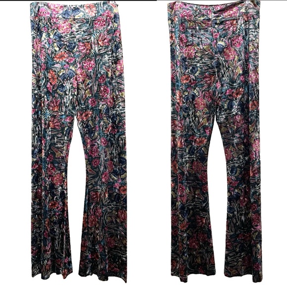 Natural Life Cali Flare Pants Size Large Floral Stretch Velvet Velour Pull On - Picture 2 of 9